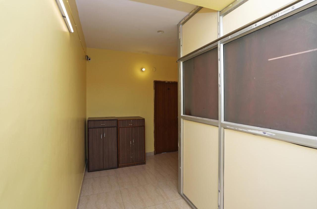 Oyo 14818 Sudarshan Apartment Kolkata Exterior photo