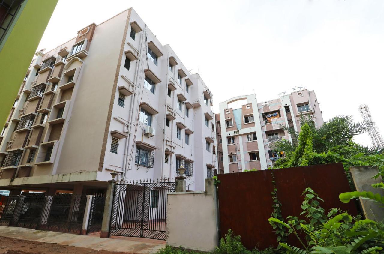 Oyo 14818 Sudarshan Apartment Kolkata Exterior photo