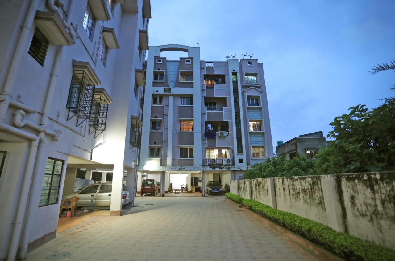 Oyo 14818 Sudarshan Apartment Kolkata Exterior photo