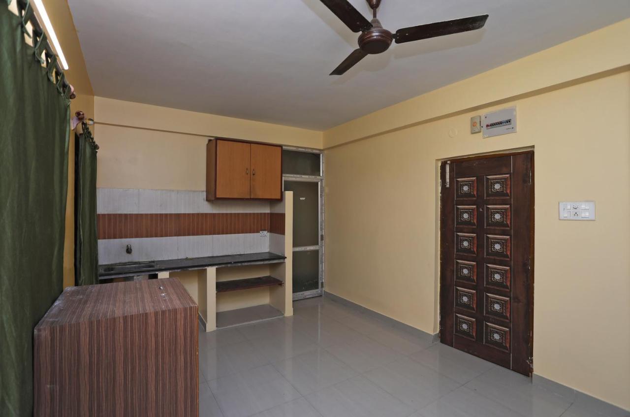 Oyo 14818 Sudarshan Apartment Kolkata Exterior photo